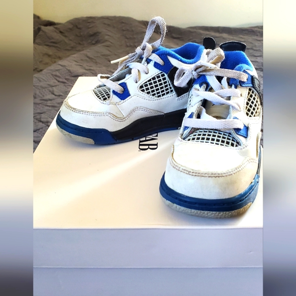 Infant Jordan 4's size 8C